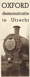 99660 Afbeelding van een locomotief met aan de voorkant het reclamebord Oxford-groep Utrecht 6-17 mei 1937 als ...